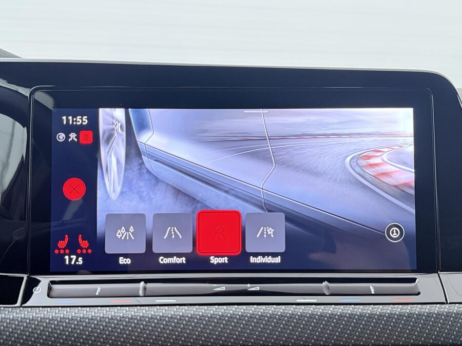 Volkswagen Golf Variant 1.5 eTSI R-Line