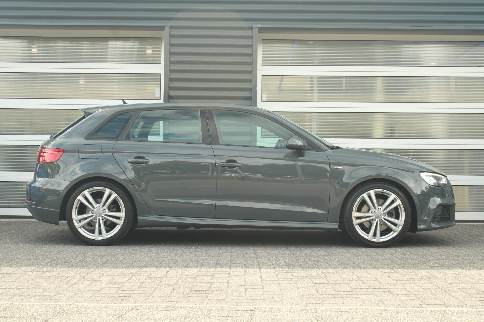 Audi A3 Sportback 40 TFSI 190pk Sport S Line Edition - Afbeelding 3