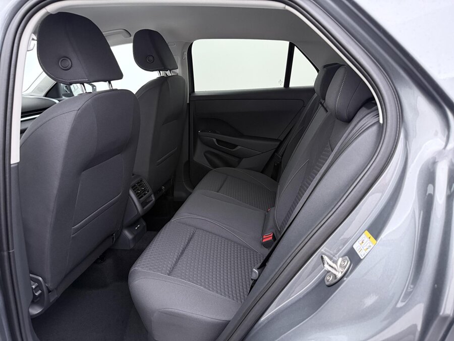 Volkswagen T-Roc Limited Edition 1.5 eTSI 85 kW / 116 PK