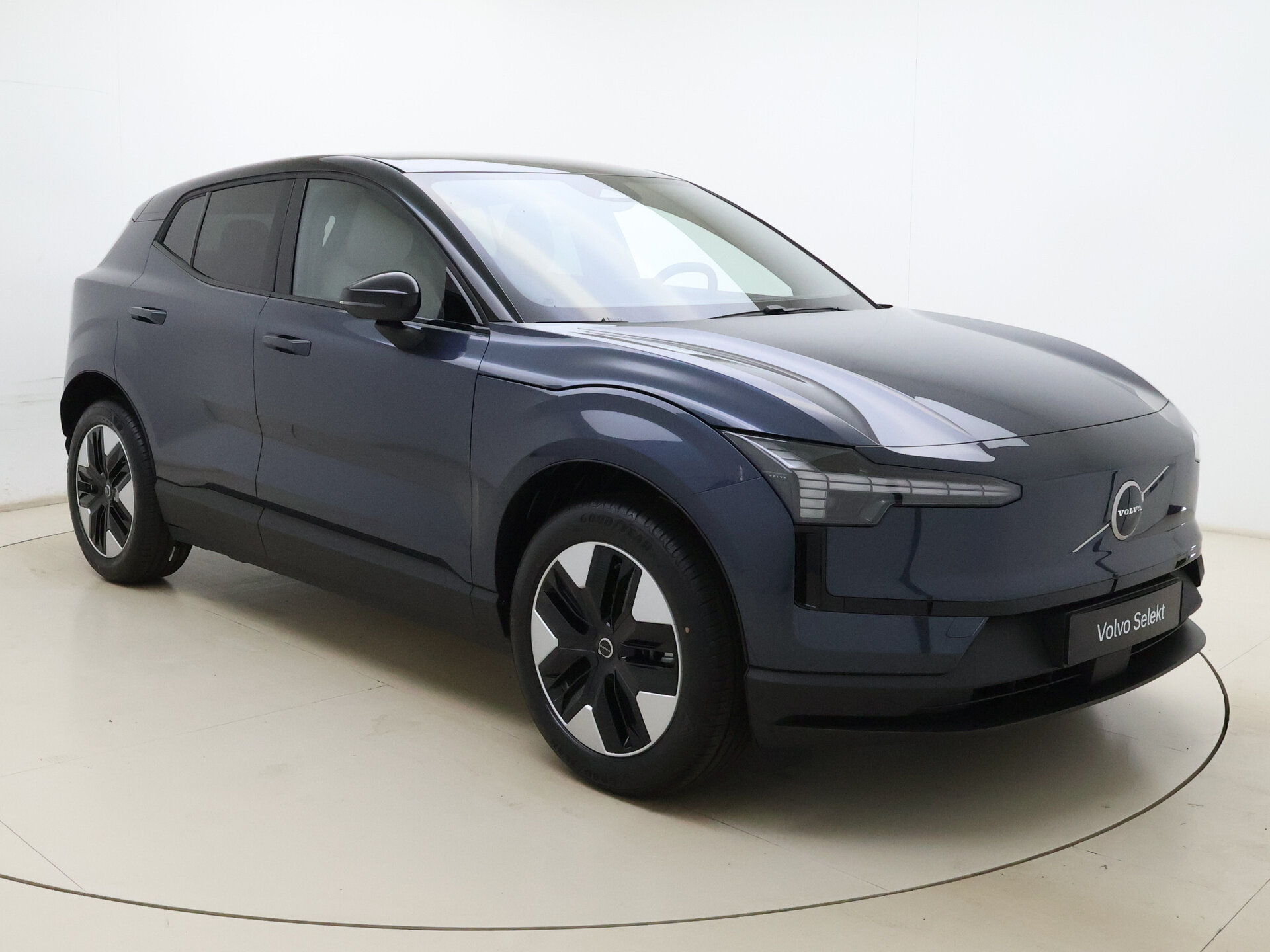 Volvo EX30 P5 272PK Long Range Plus Europa 69 kWh