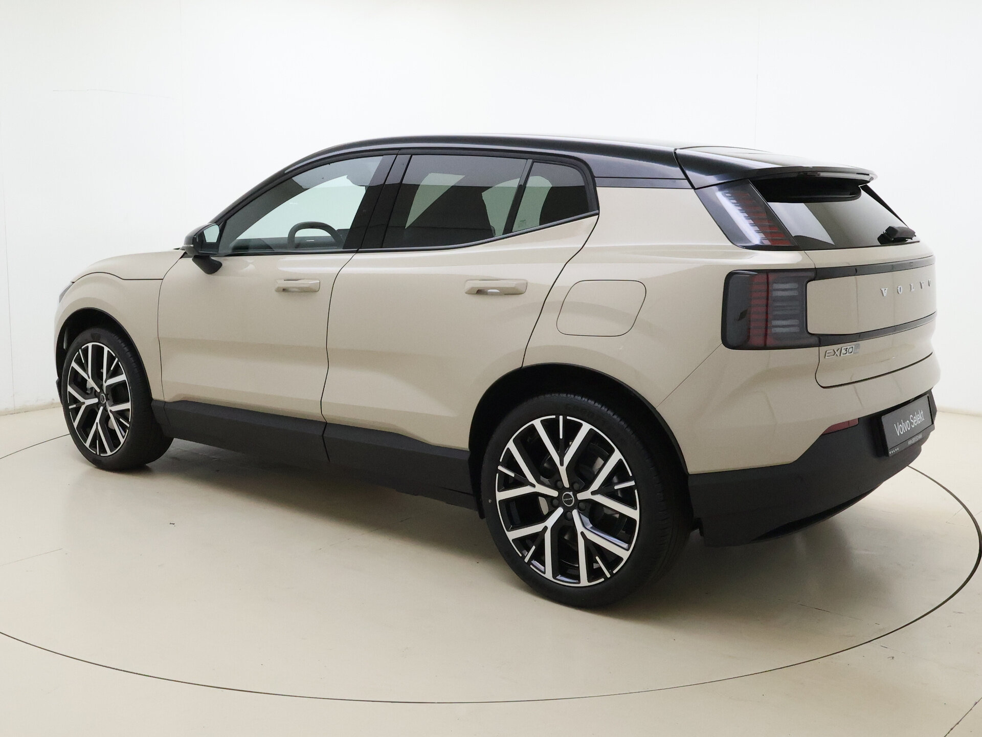 Volvo EX30 P5 Long Range Plus Europa 69 kWh - Afbeelding 3