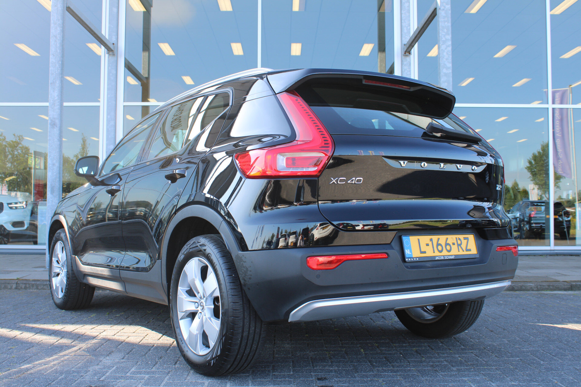 Volvo XC40 T2 130PK Automaat Momentum - Afbeelding 3