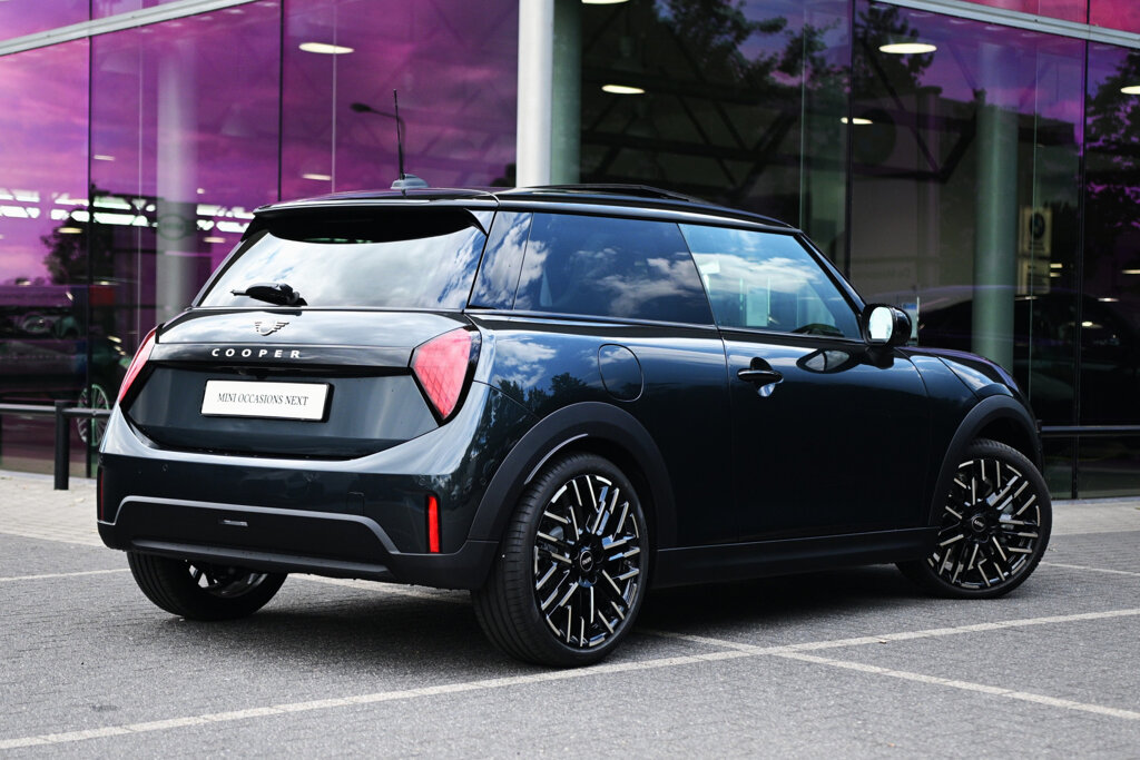 MINI 5-Deurs 2