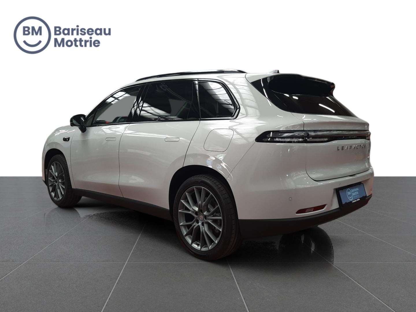 Leapmotor C10 DESIGN HYBRID EV - Image 4
