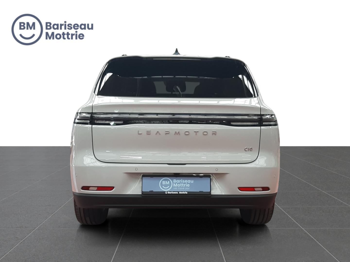 Leapmotor C10 DESIGN HYBRID EV - Image 5