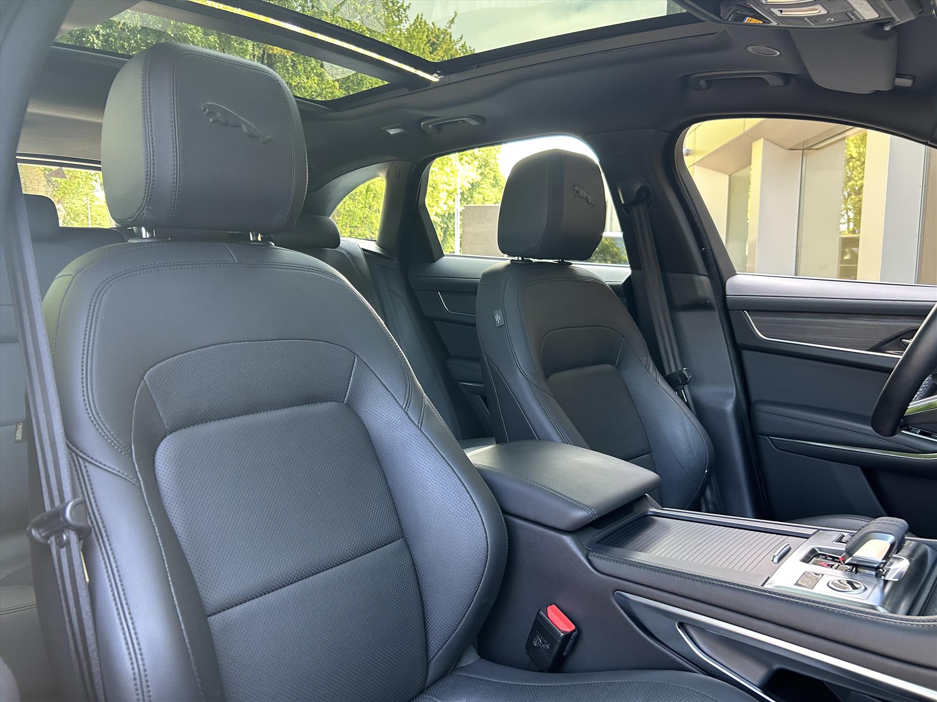 Jaguar F-PACE P400e PHEV AWD AUT S Edition - Afbeelding 4