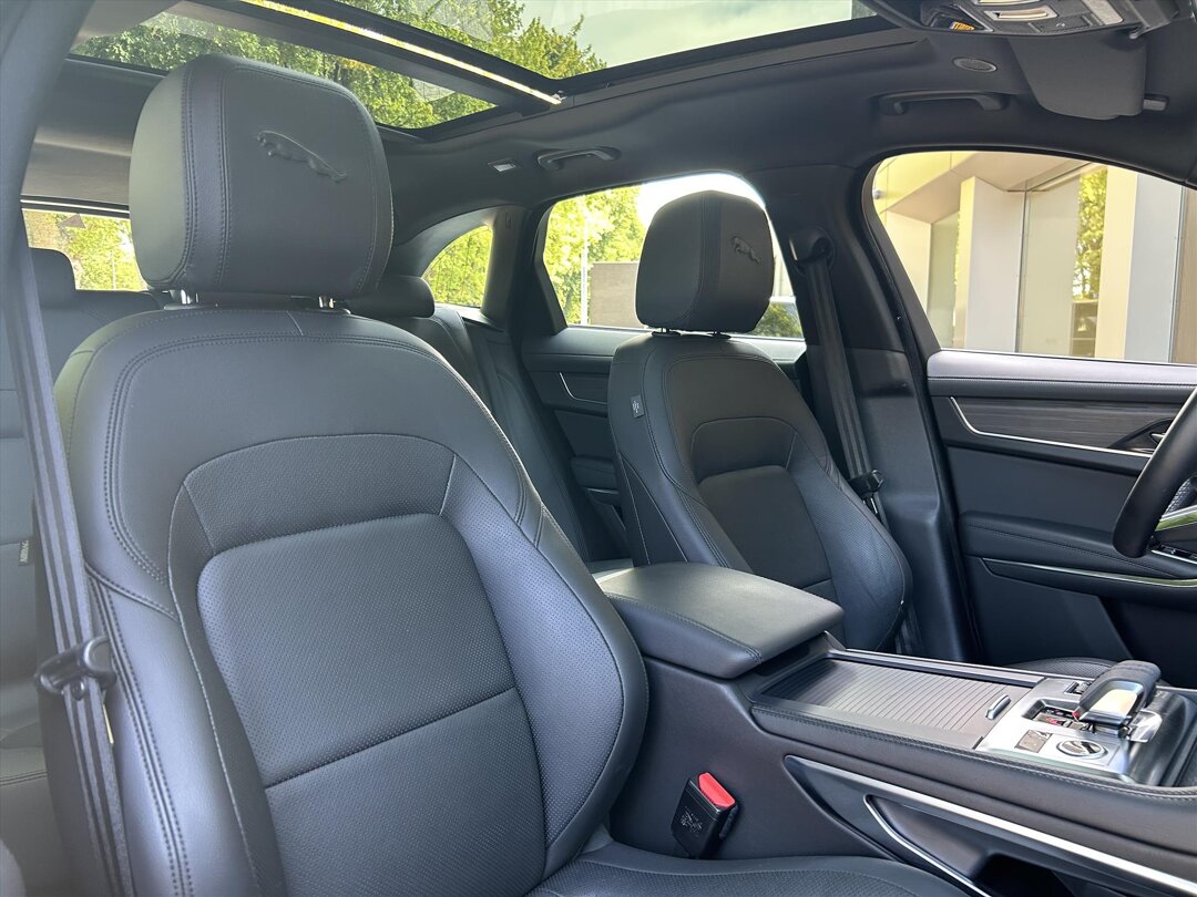 Jaguar F-PACE - foto 4