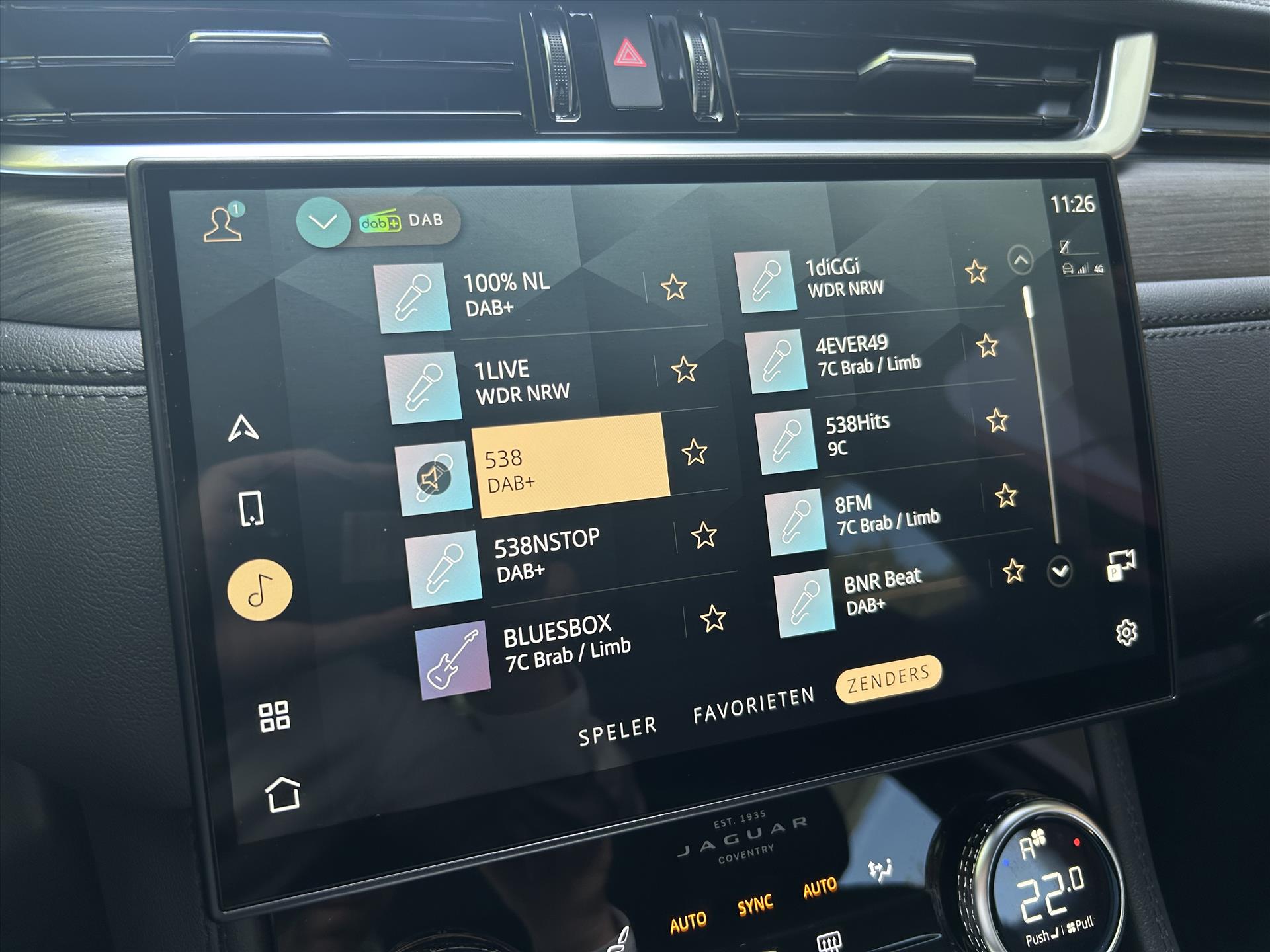 Jaguar F-PACE - foto 22