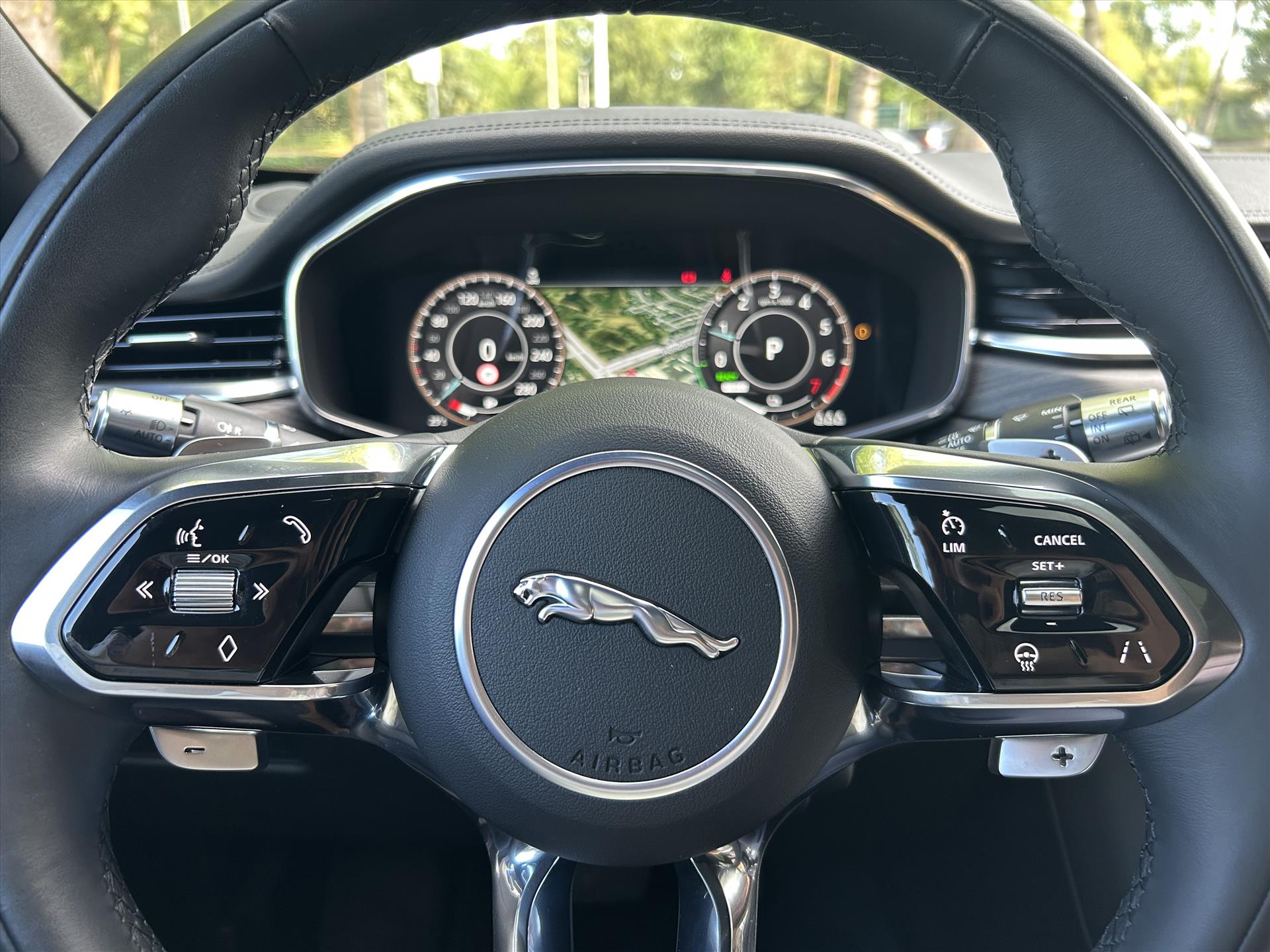 Jaguar F-PACE - foto 25