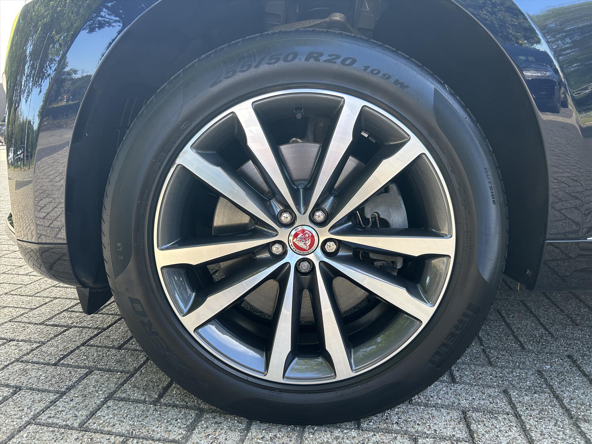 Jaguar F-PACE - foto 31