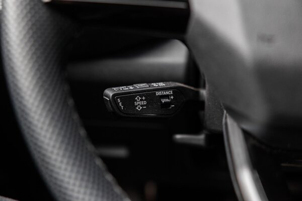 cruise control adaptief met Stop&Go cruise control adaptief met Stop&Go