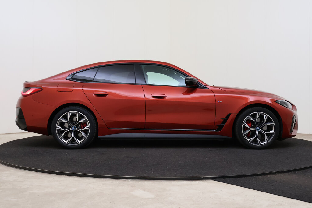 BMW i4 7