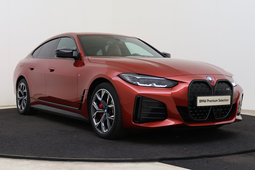 BMW i4 13