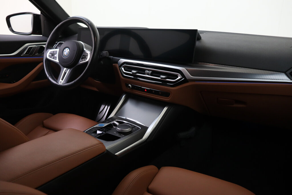 BMW i4 17