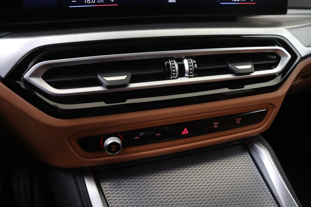 BMW i4 48