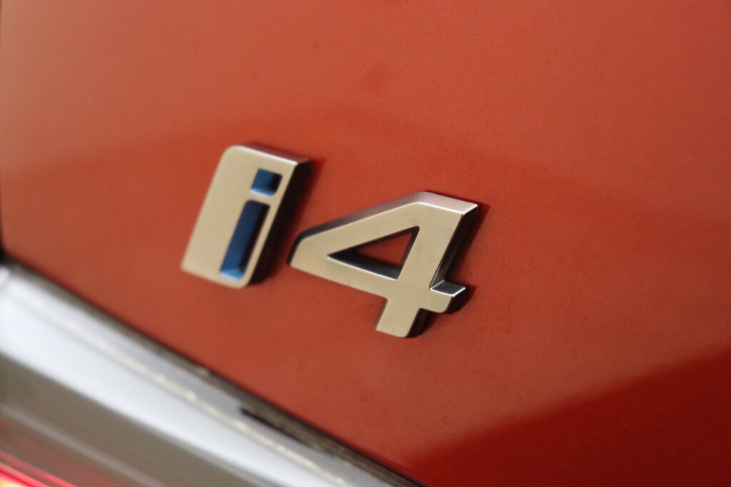 BMW i4 59