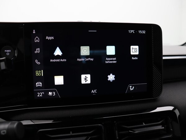 Apple Carplay/Android Auto Apple Carplay/Android Auto