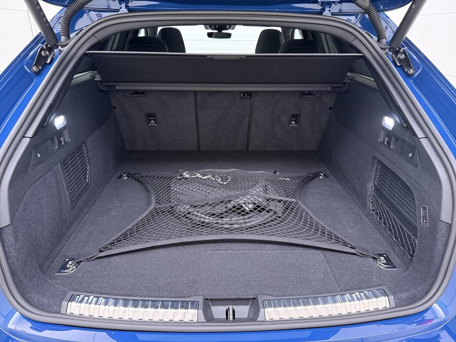 Audi A5 Avant 2.0 e-hybrid Quattro S-line 367 PK