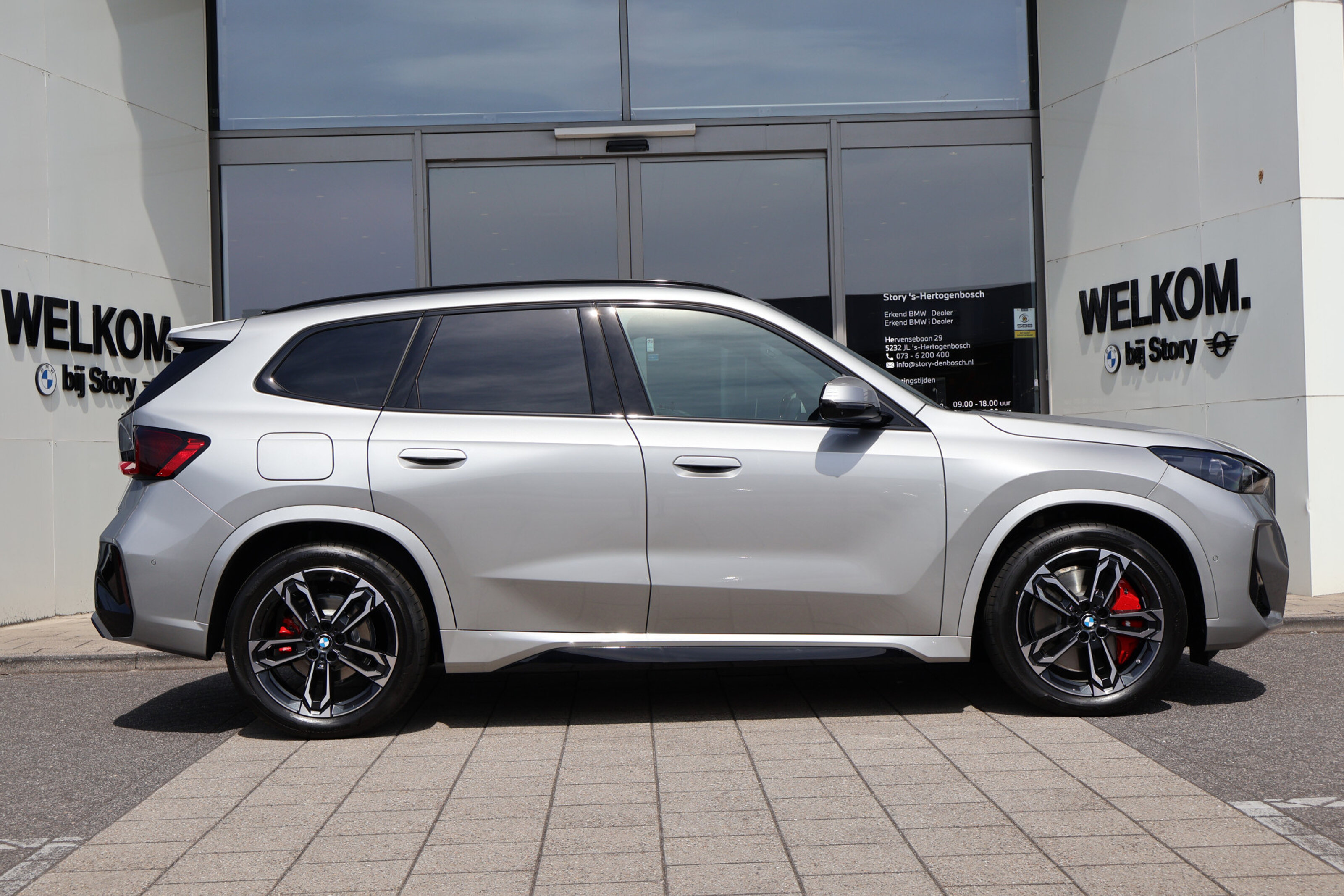 BMW X1 8