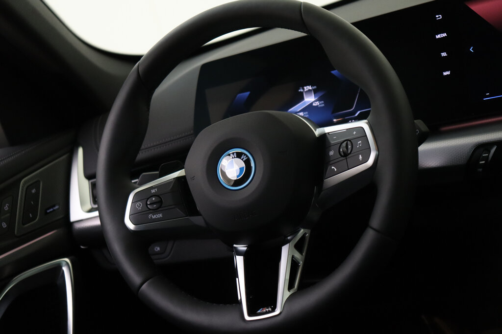 BMW iX1 22