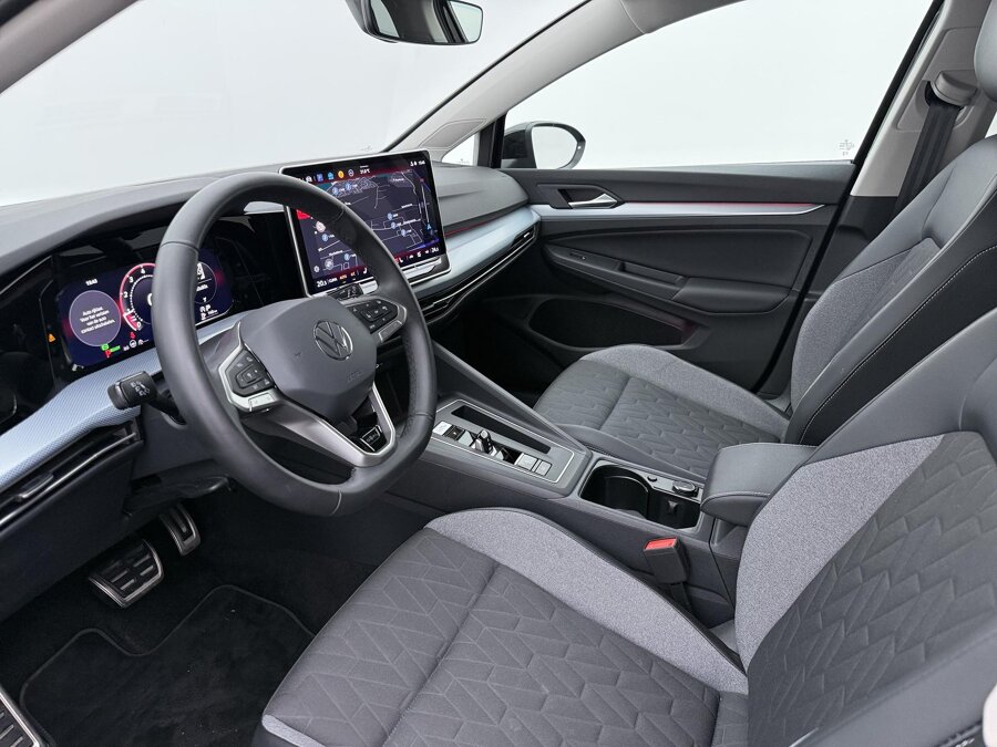 Volkswagen Golf 1.5 eTSI Life