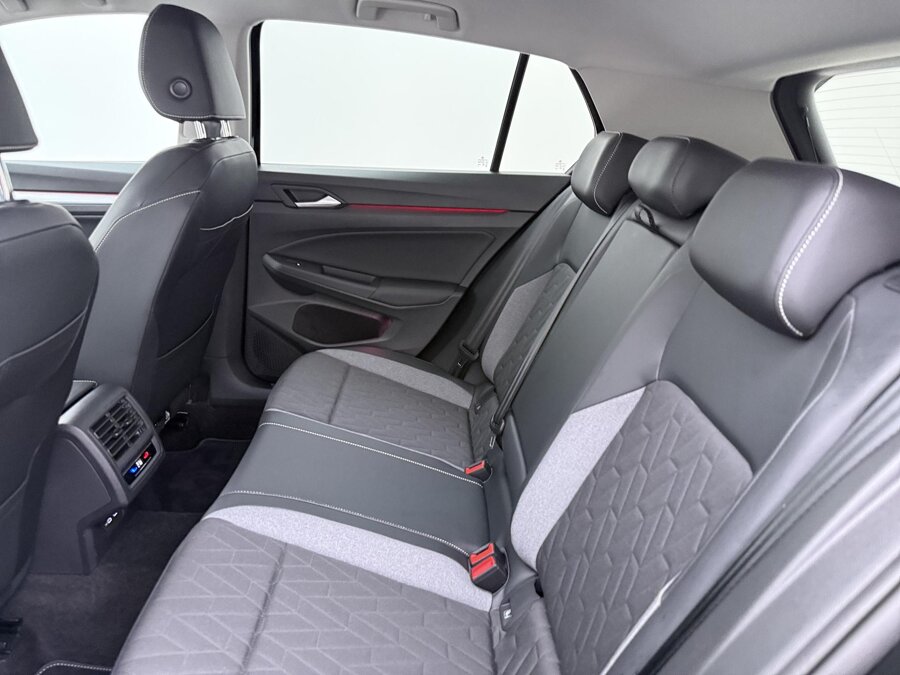 Volkswagen Golf 1.5 eTSI Life