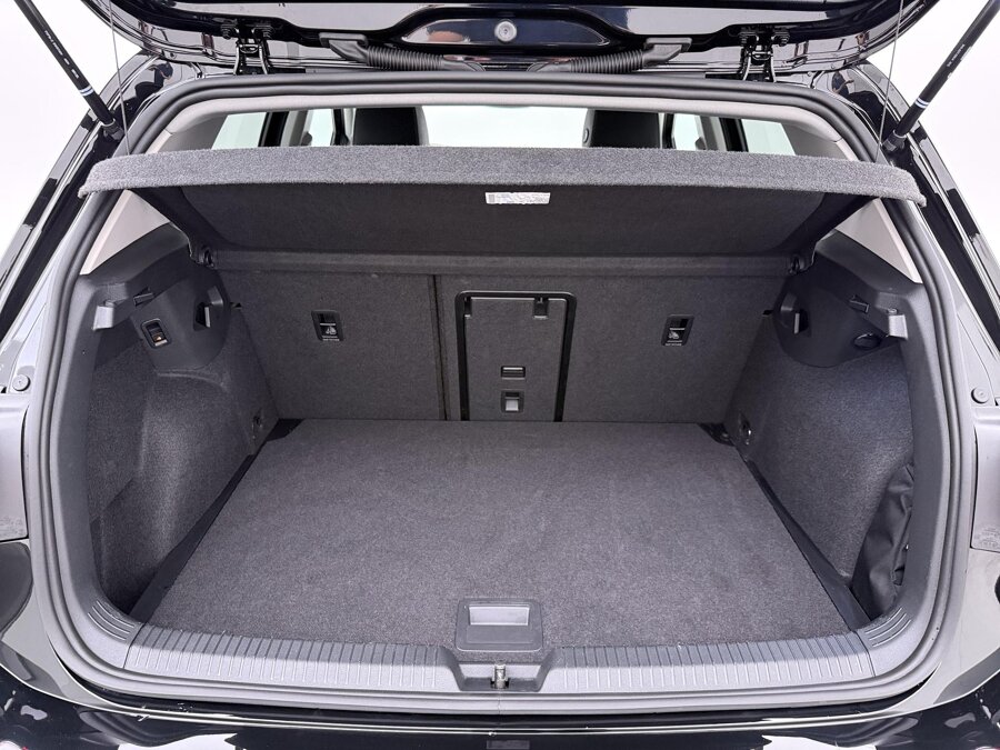 Volkswagen Golf 1.5 eTSI Life
