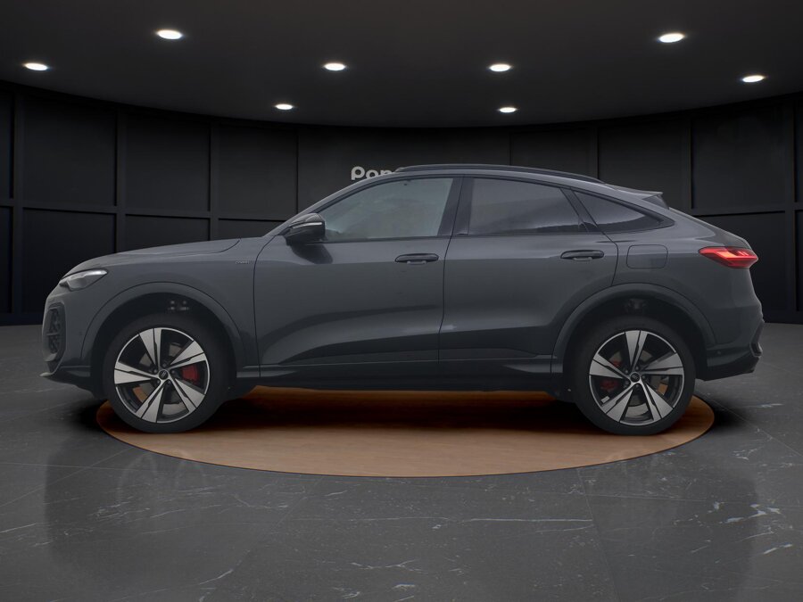 Audi Q5 Sportback S edition Competition 2.0 e-hybrid 270 kW / 367 PK