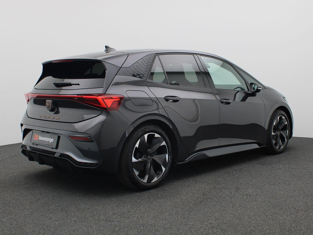 CUPRA Born Performance 62 kWh 231PK Panoramadak, Warmtepomp, Beats Audio, Elektrisch verstelbare stoelen, Keyless, 19" LM Velgen, Stoel-Stuurverwarming, 360gr. Camera - Bild 4