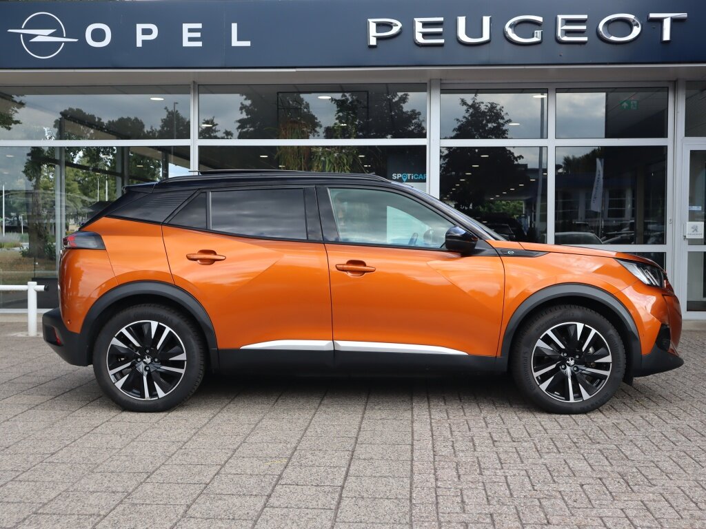 Peugeot e-2008 GT Première EV 50kWh 136PK Automaat, Rijklaarprijs | Panoramadak Navigatie Stoelverwarming Camera - Afbeelding 3