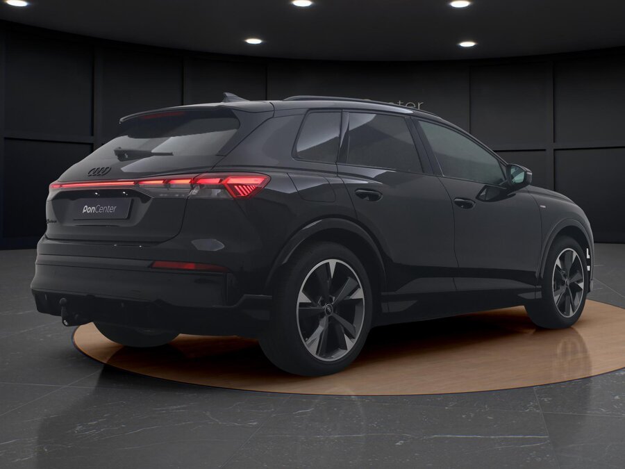 Audi Q4 e-tron S edition 45 82 kWh 210 kW / 286 PK