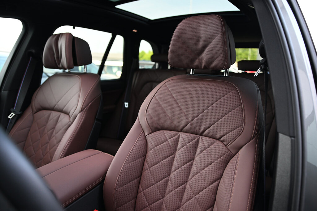 BMW X5 8