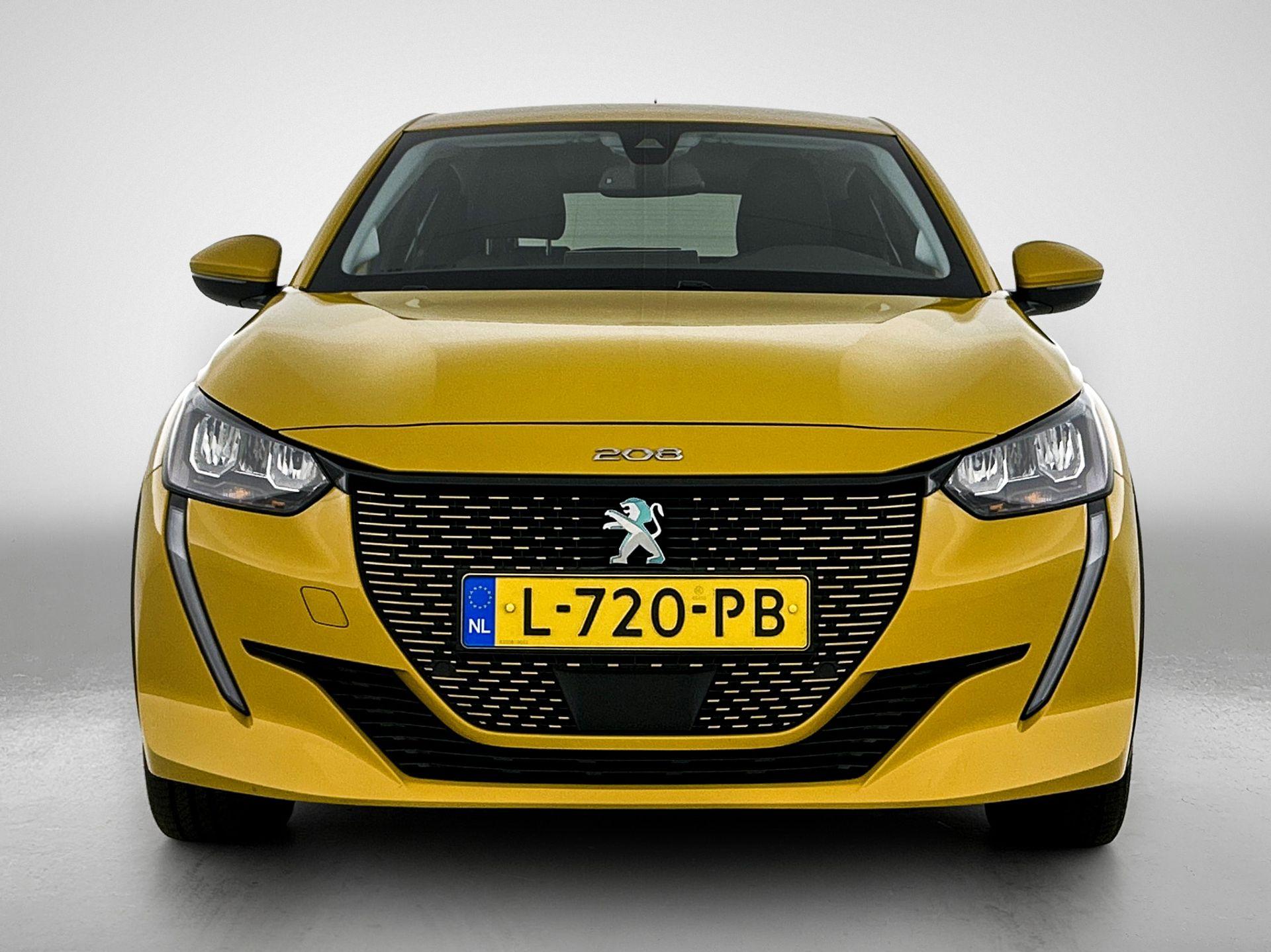 Peugeot e-208