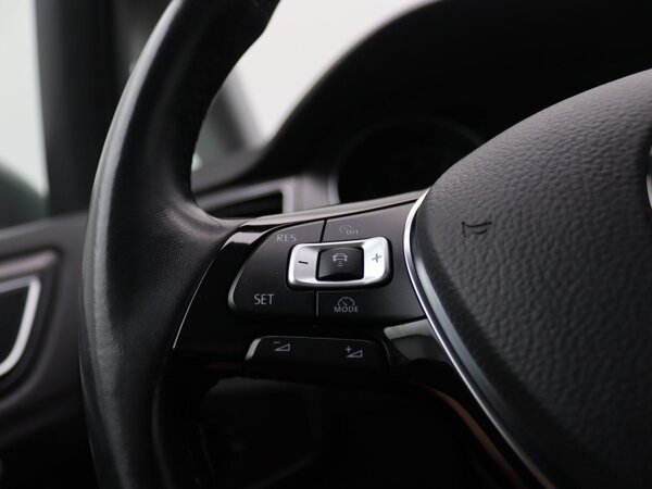 Automatische afstandsregeling (Adaptive Cruise Control) tussen 30-210 km/h (MT)