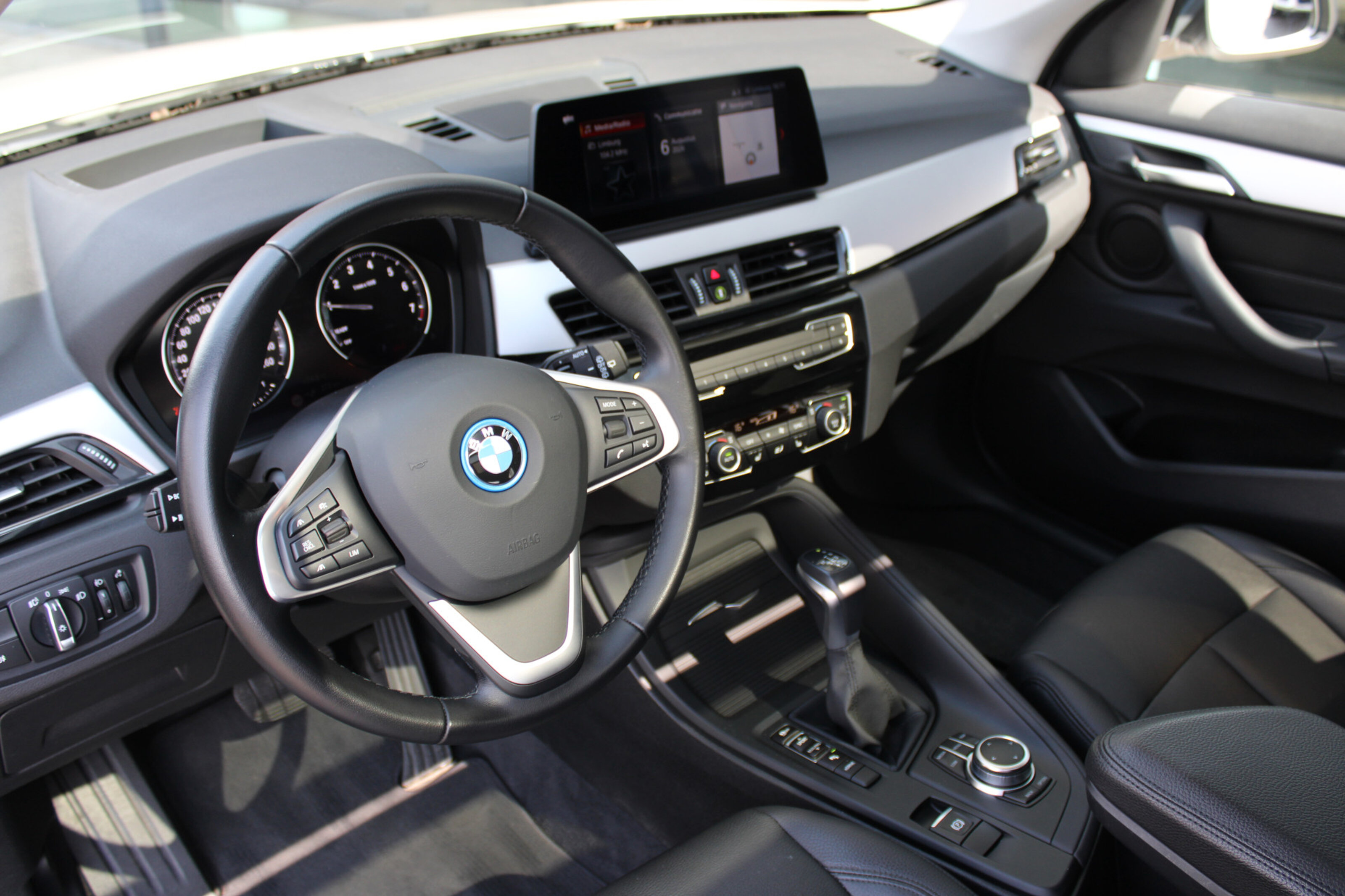 BMW X1 xDrive25e High Executive Automaat