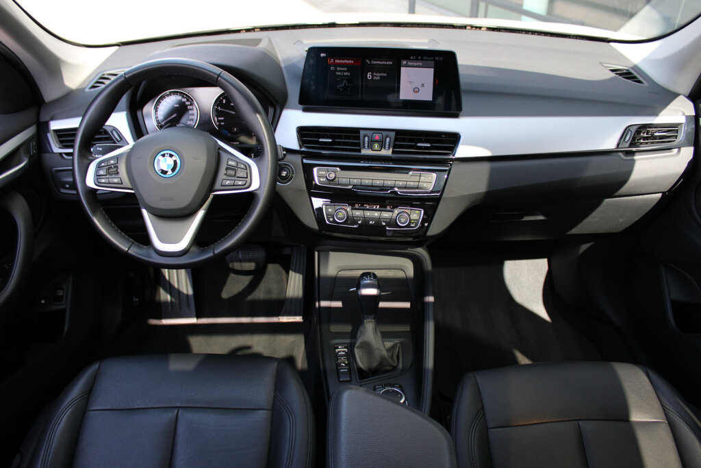 BMW X1 13