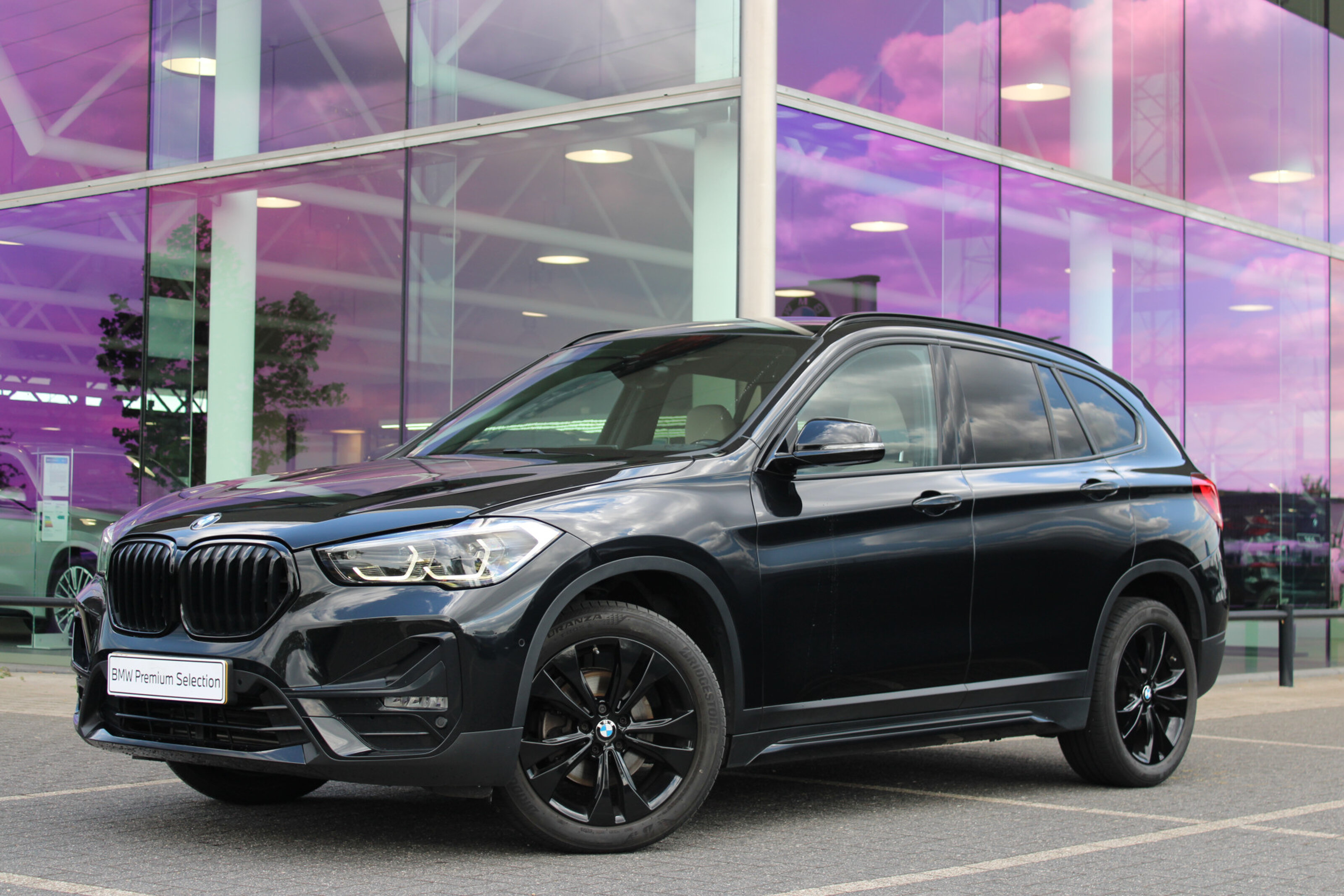 BMW X1 sDrive18i Executive Sport Line Automaat