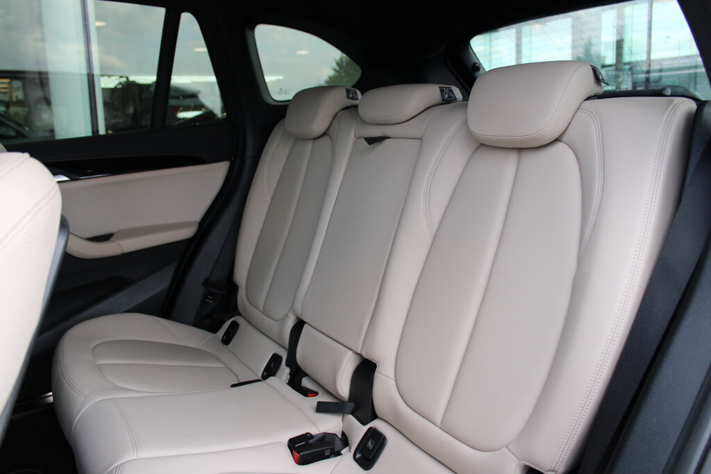 BMW X1 11