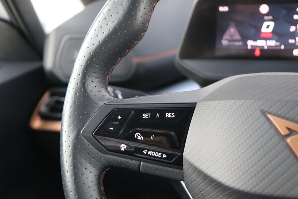 cruise control adaptief met Stop&Go cruise control adaptief met Stop&Go