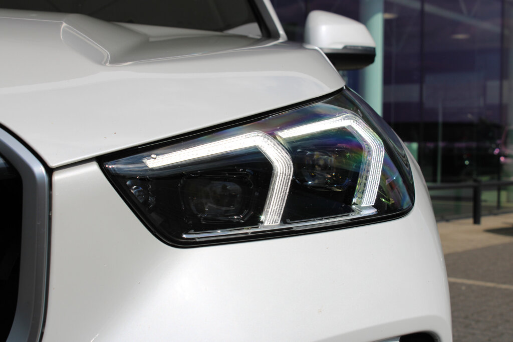 BMW X1 8