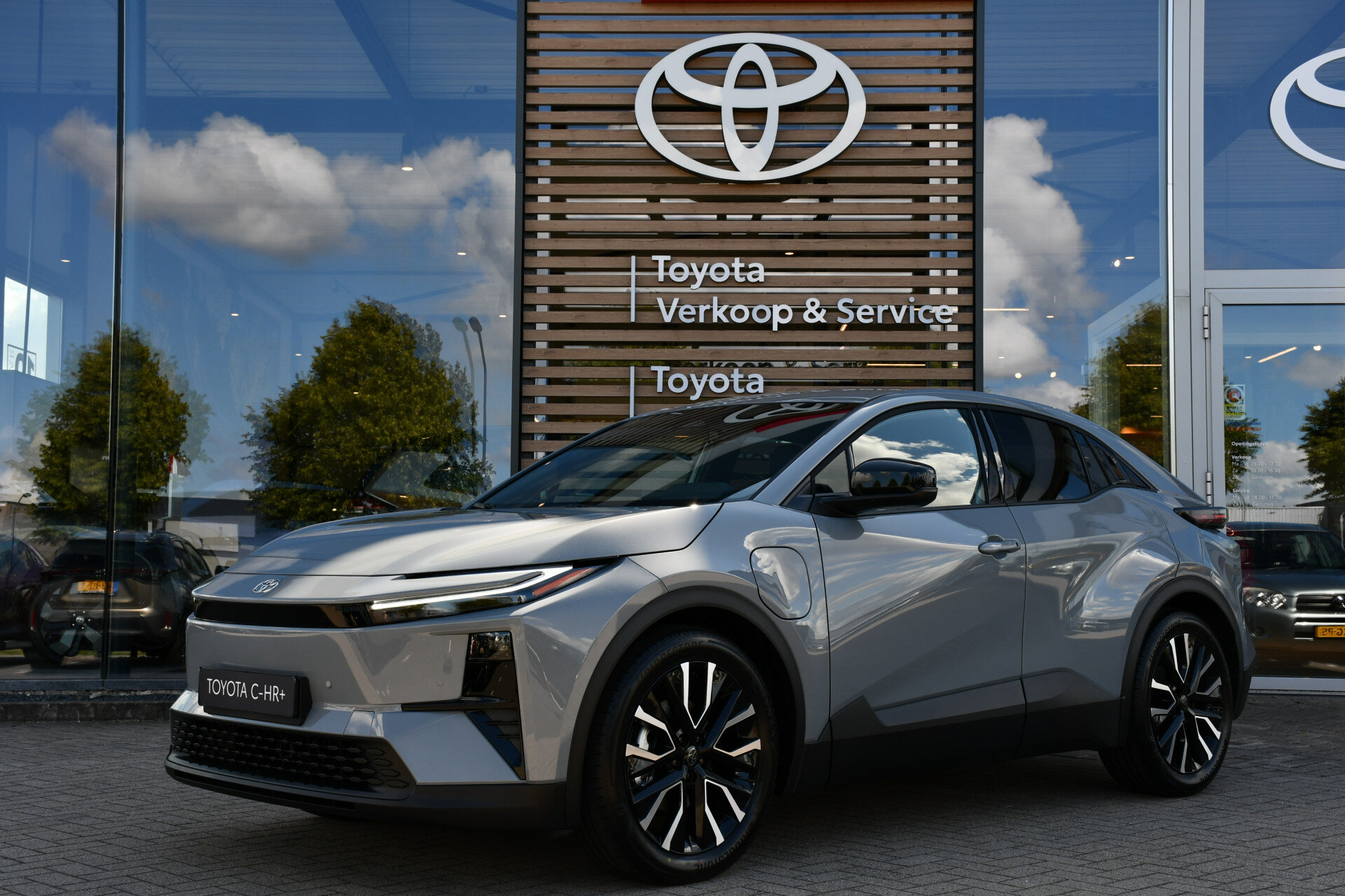 Toyota C-HR+ First Edition 77 kWh Automaat 224pk - Afbeelding 1