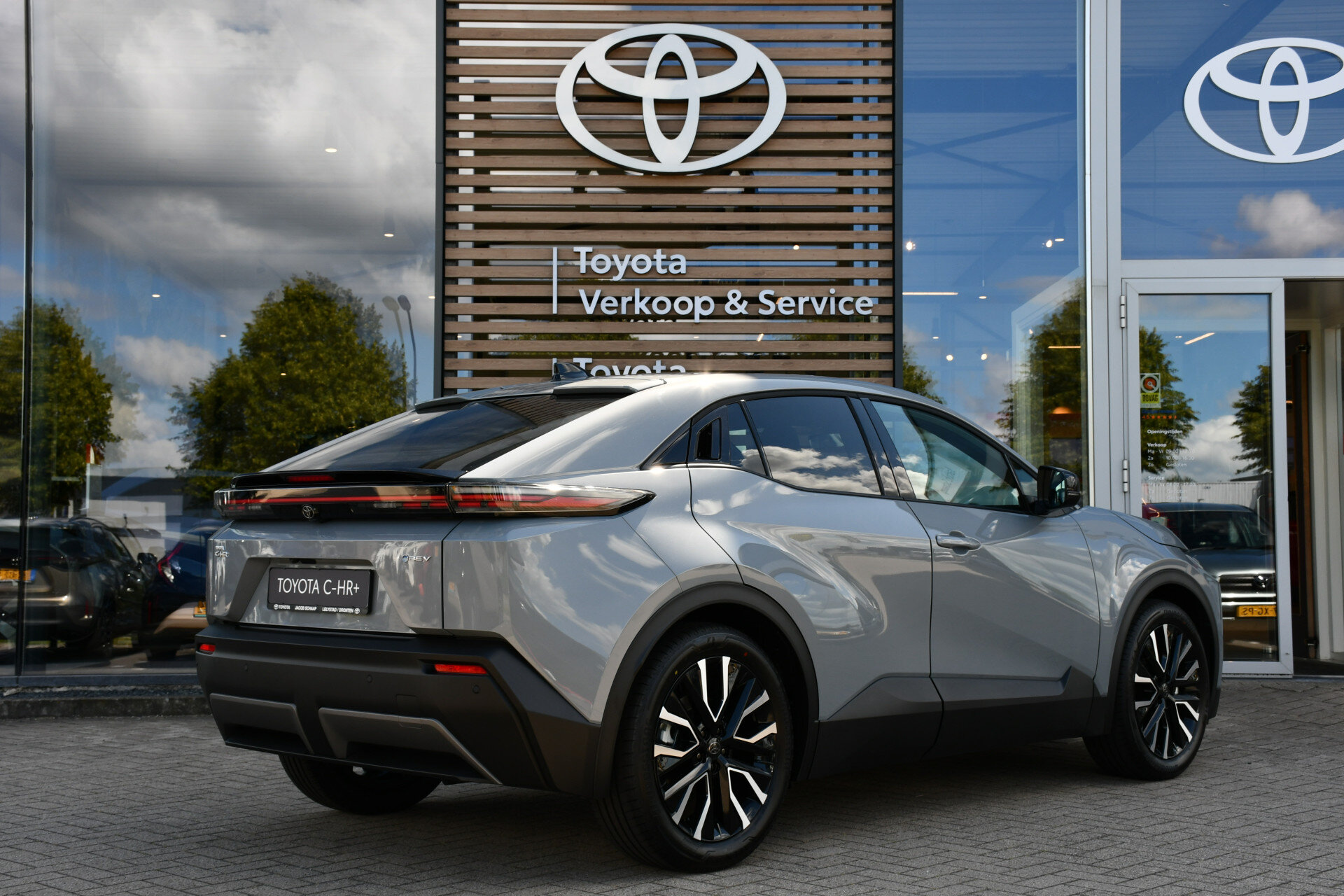 Toyota C-HR+ First Edition 77 kWh Automaat 224pk - Afbeelding 3