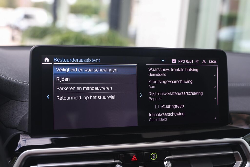 BMW iX3 25