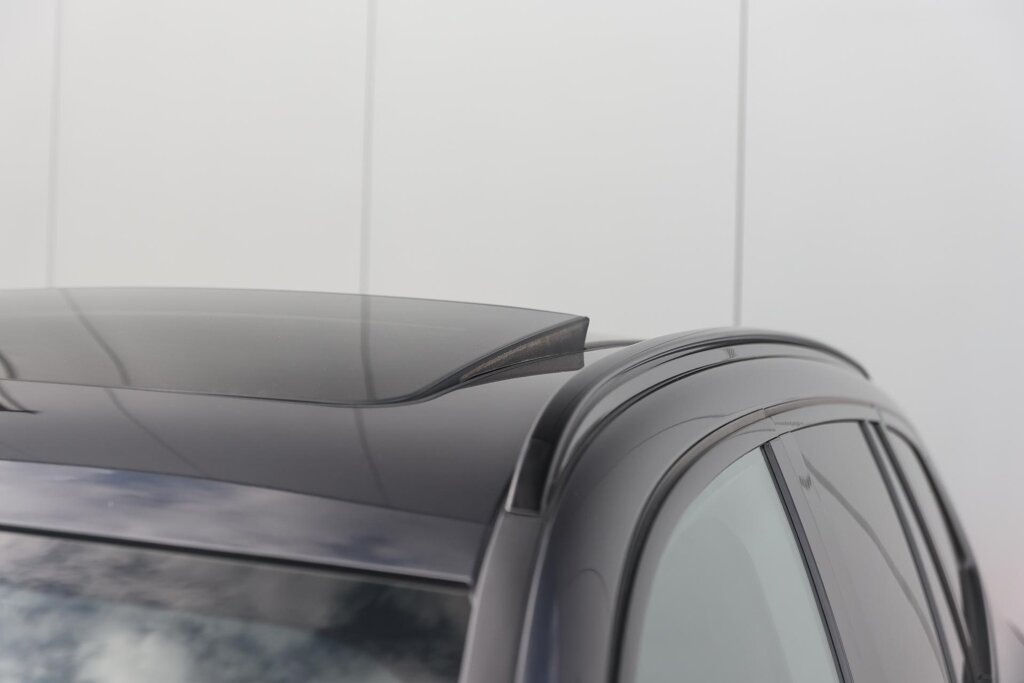 BMW iX3 4