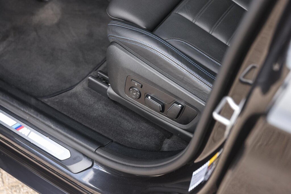 BMW iX3 15