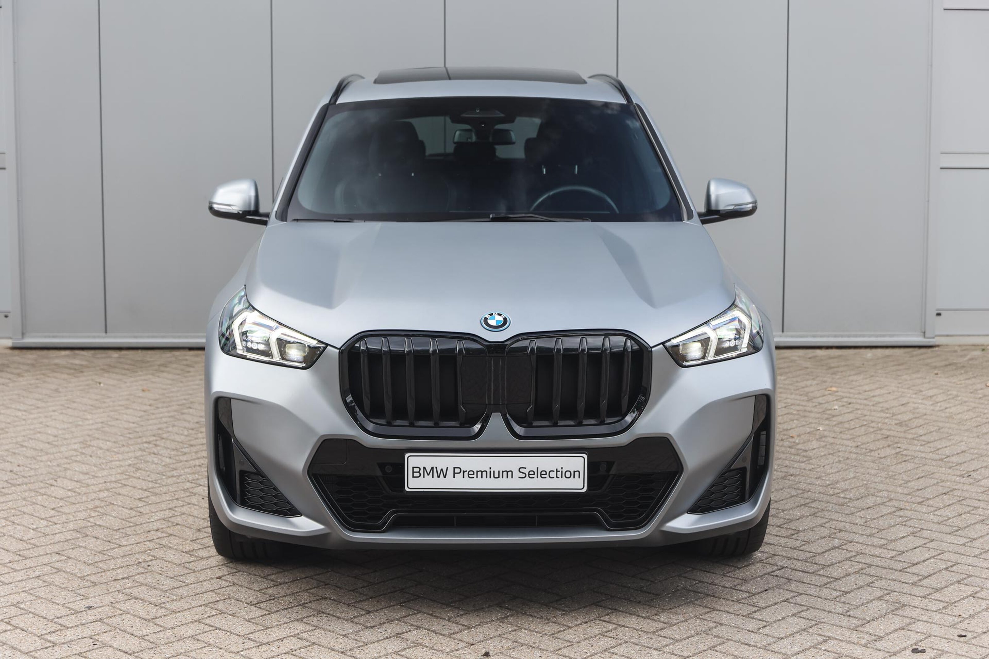 BMW X1 6