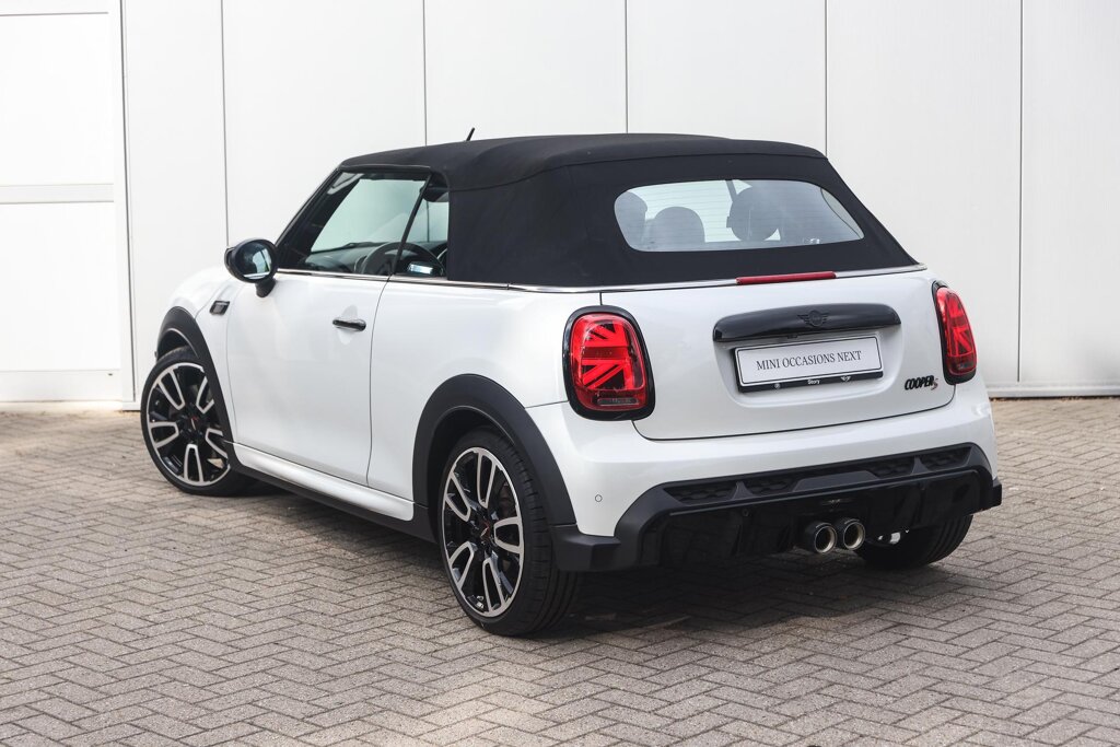 MINI Cooper S Cabrio 2