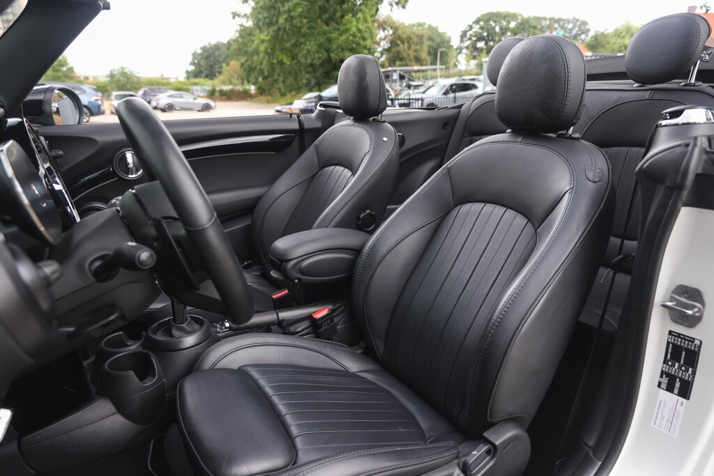 MINI Cooper S Cabrio 11