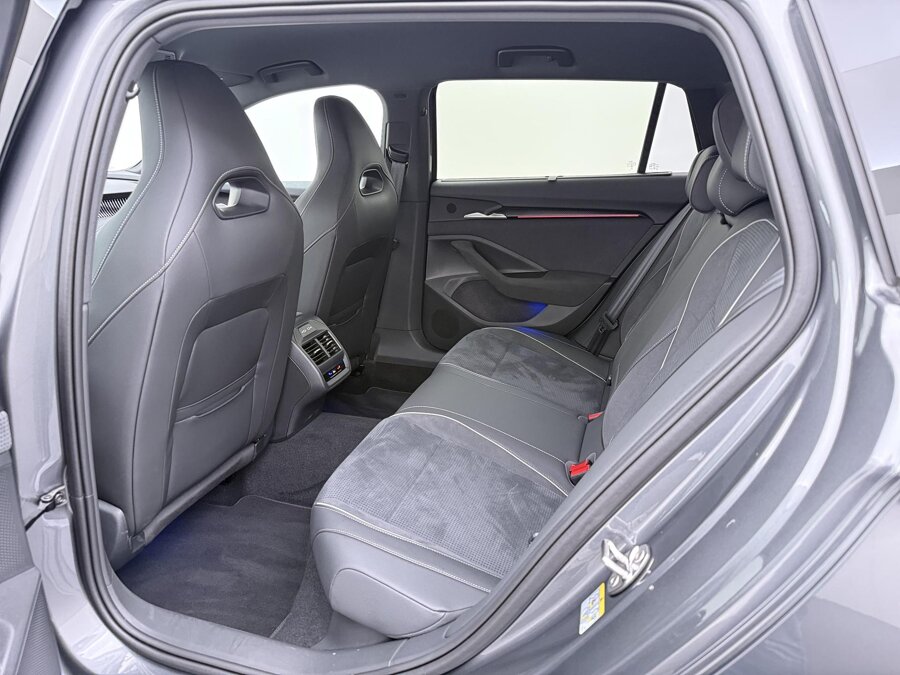 Škoda Superb Combi 1.5 TSI PHEV Sportline Business