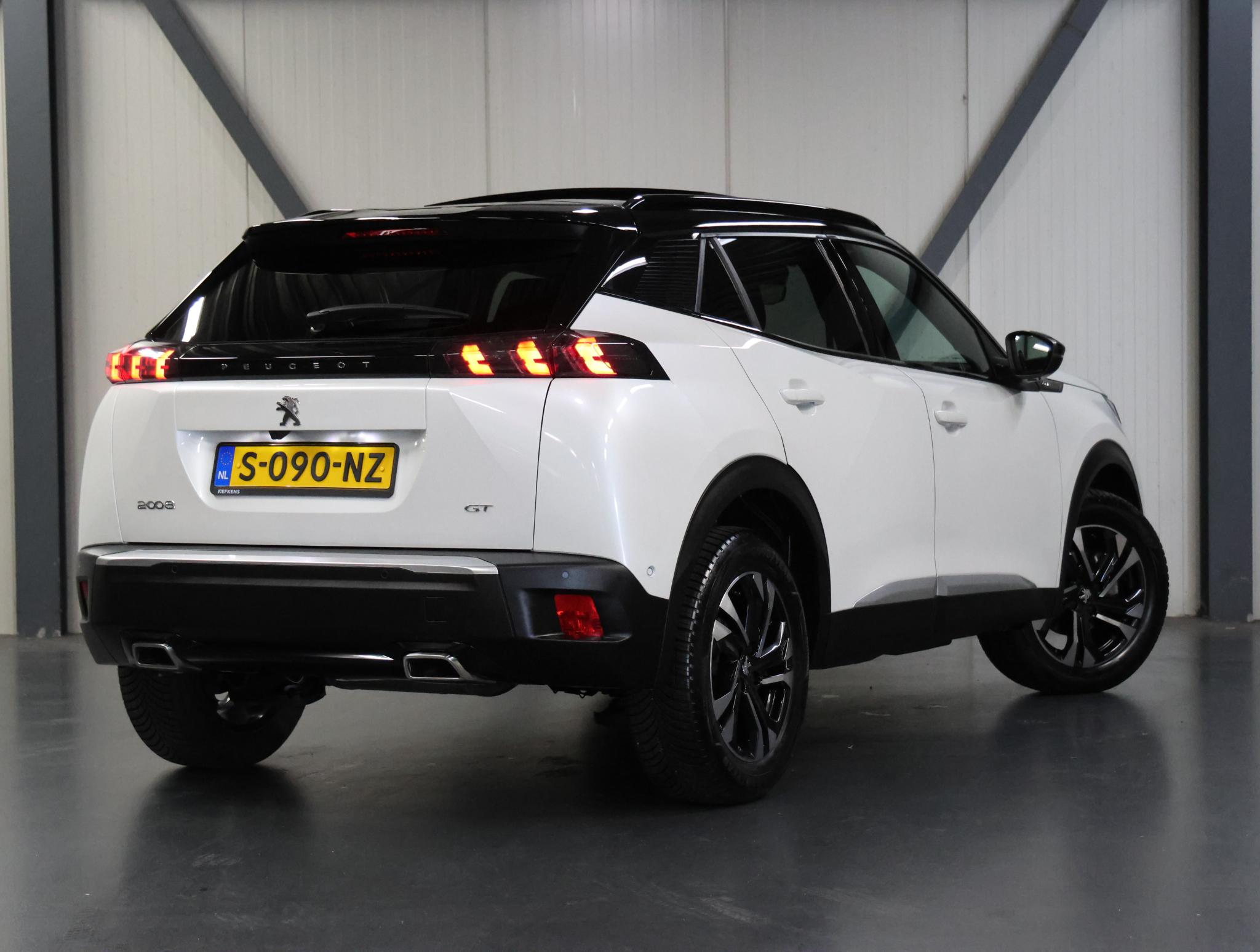 Peugeot 2008 1.2 130PK GT - Afbeelding 3